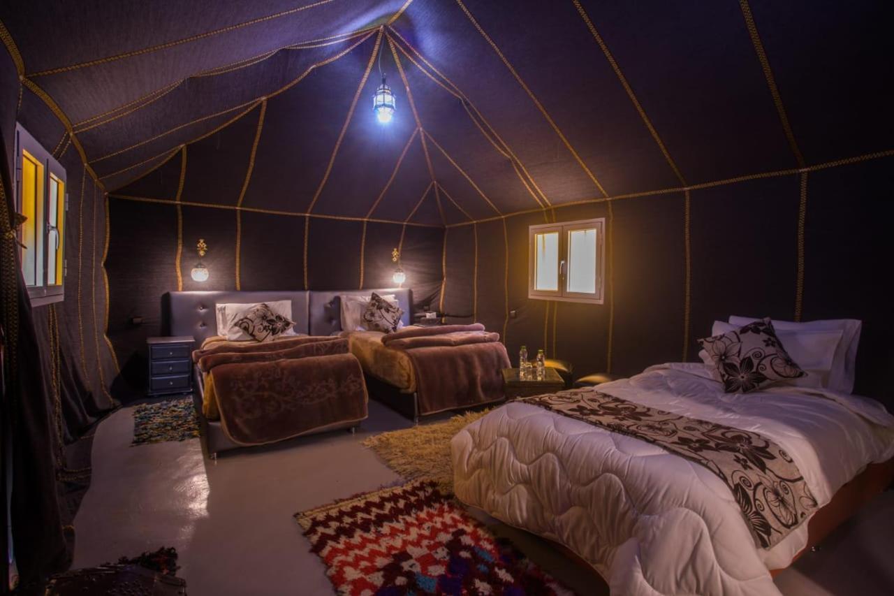 ホテル Oasis Luxury Camp メルズーガ エクステリア 写真